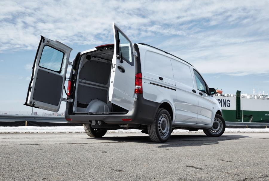  Mercedes-Benz Metris Cargo Van 2015 года  (фото 12 из 31)